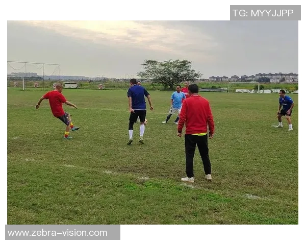 当足球迷遇上球星该如何克服紧张心情与应对互动场面