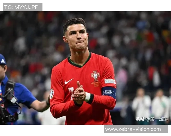 我最喜爱的足球明星是谁 他在球场上的表现给我带来了哪些感动 我最喜爱的足球明星是谁 他在球场上的表现给我带来了哪些感动