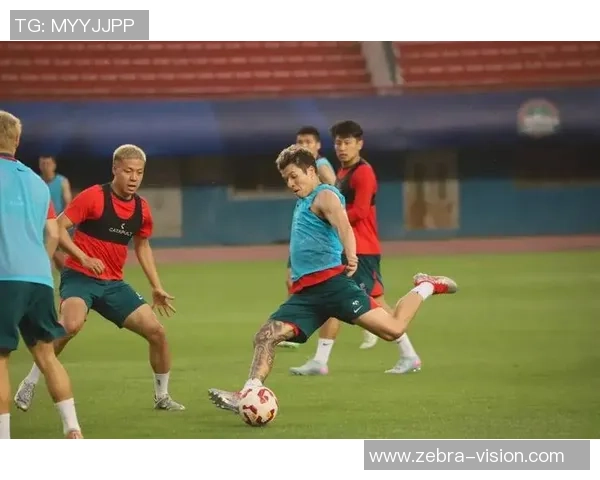 足球场上的舞者那些以跳舞著称的足球球星与他们的精彩瞬间